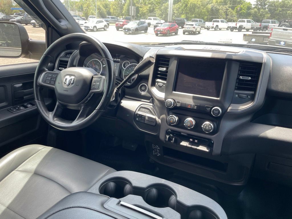 Used 2022 RAM 2500 Tradesman w/ Chrome Appearance Group AWD/4WD image 31