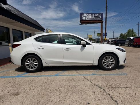 Used 2016 MAZDA MAZDA3 i Sport w/ Preferred Equipment Package image 4