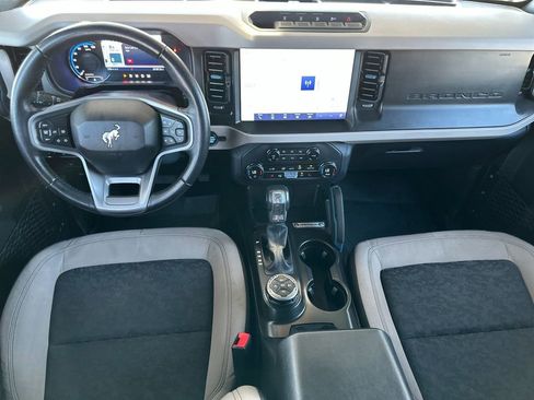 Certified 2023 Ford Bronco Wildtrak AWD/4WD image 12