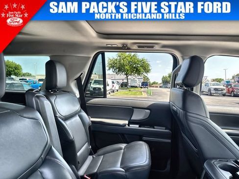 Used 2025 Ford Expedition Active AWD/4WD image 16