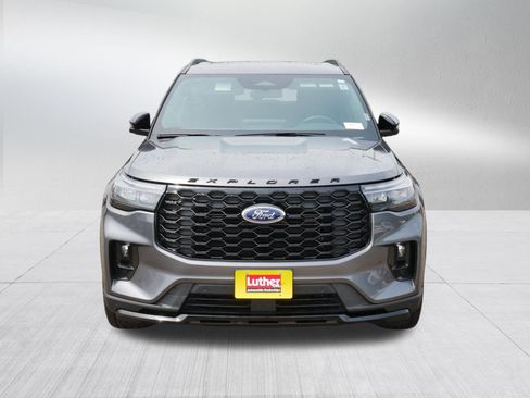 Used 2025 Ford Explorer ST-Line w/ Premium Package AWD/4WD image 2