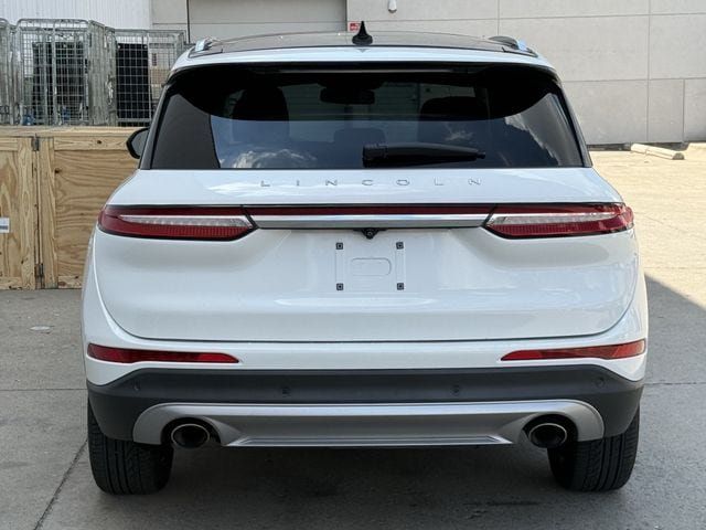Used 2022 Lincoln Corsair AWD w/ Premium Package image 5