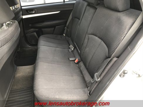 Used 2011 Subaru Outback 2.5i AWD/4WD image 16