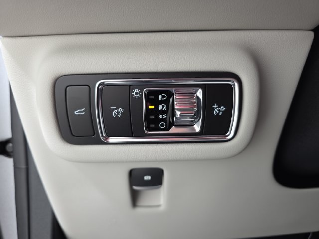 New 2026 Lincoln Nautilus Premier w/ Equipment Group 102A AWD/4WD image 22