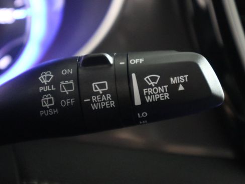 New 2026 Chrysler Pacifica Select image 32