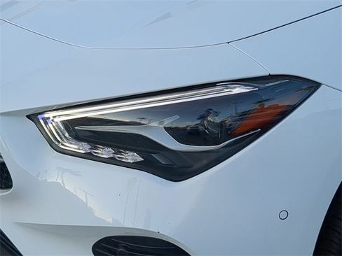 Used 2025 Mercedes-Benz CLA 250 image 7