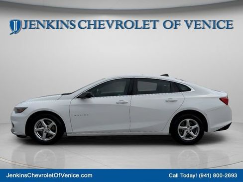 Used 2018 Chevrolet Malibu LS FWD image 10