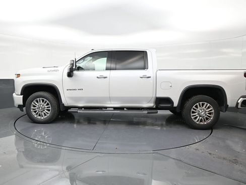 Used 2020 Chevrolet Silverado 2500 High Country w/ Z71 Off-Road Package AWD/4WD image 2