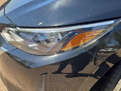 Used 2024 Nissan Sentra SV FWD image 16