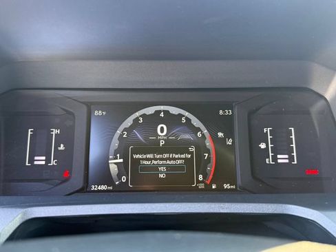 Used 2025 Toyota 4Runner SR5 AWD/4WD image 14