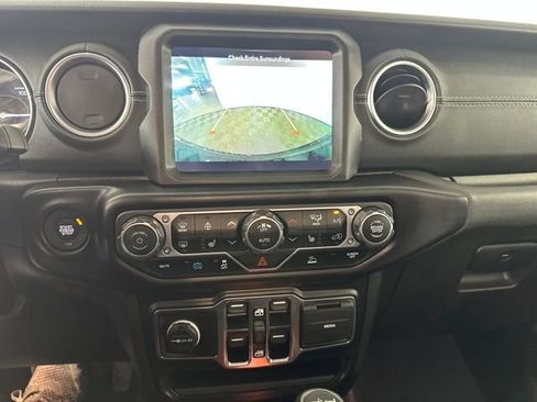 Used 2021 Jeep Wrangler Unlimited Sahara w/ Cold Weather Group image 22