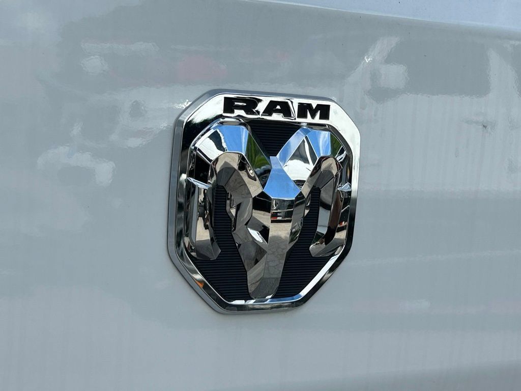 New 2024 RAM ProMaster 2500 w/ Upfitter's Prep Package FWD image 21
