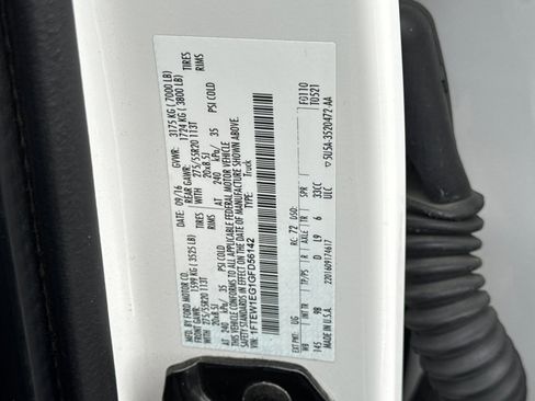 Used 2016 Ford F150 Platinum w/ Equipment Group 701A Luxury image 29