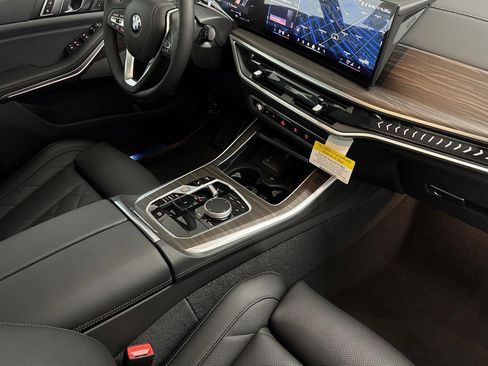 Used 2026 BMW X5 sDrive40i w/ Premium Package image 27