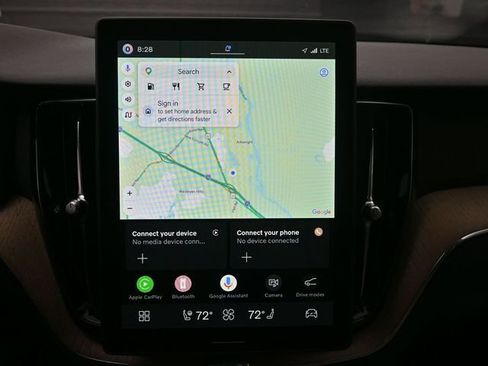 New 2026 Volvo XC60 B5 Plus w/ Protection Package Premier image 11