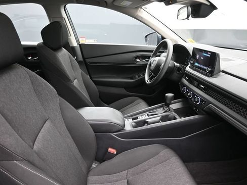 Used 2023 Honda Accord EX image 14