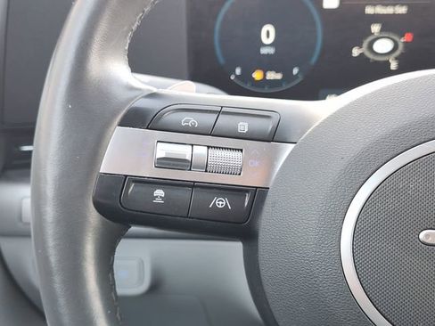 Used 2024 Hyundai Kona Limited image 20