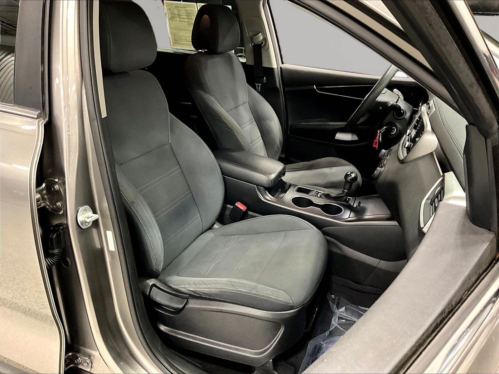 Used 2016 Kia Sorento LX AWD/4WD image 29