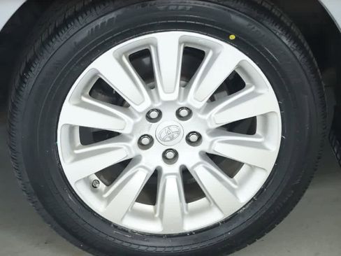 Used 2015 Toyota Sienna XLE Premium AWD/4WD image 12