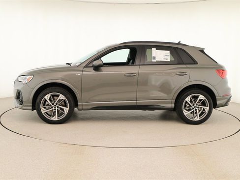 New 2025 Audi Q3 2.0T Premium image 2
