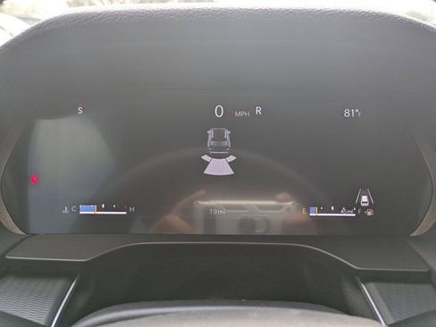 New 2025 Jeep Grand Cherokee Altitude image 24