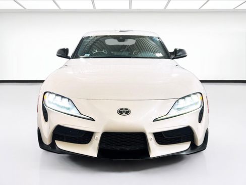 Used 2021 Toyota Supra w/ Safety & Technology Package RWD image 2