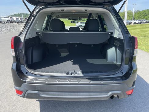 Certified 2023 Subaru Forester Premium AWD/4WD image 6