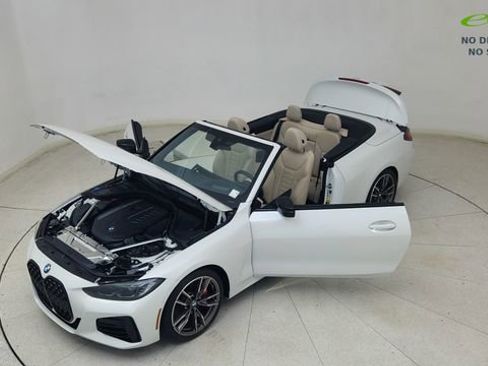 Used 2024 BMW M440i Convertible w/ Premium Package RWD image 88