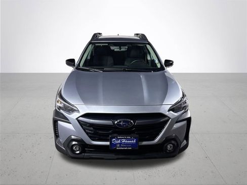 Certified 2025 Subaru Outback Premium AWD/4WD image 3