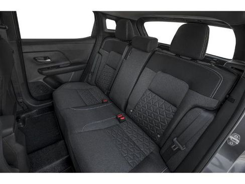 Certified 2025 Nissan Kicks SV AWD/4WD image 9