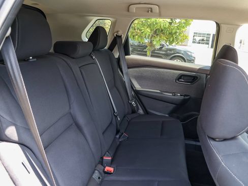 Used 2023 Nissan Rogue S FWD image 18