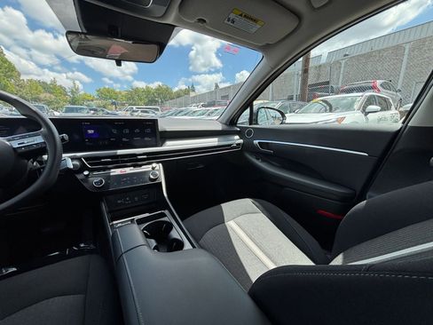 Used 2025 Hyundai Sonata SEL FWD image 35