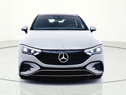 Certified 2024 Mercedes-Benz EQE 350+ 4MATIC Sedan image 4