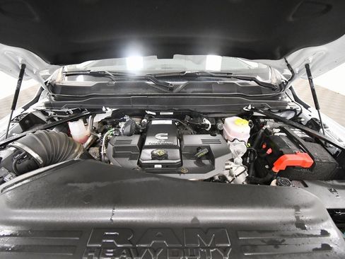 Used 2024 RAM 2500 Laramie image 11