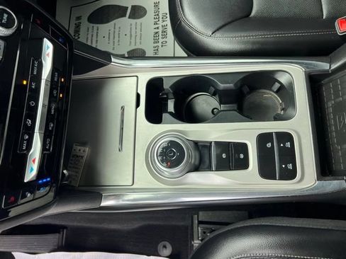 Used 2022 Ford Explorer Limited w/ Equipment Group 301A RWD image 21