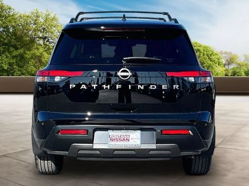 New 2026 Nissan Pathfinder SV w/ Cargo Package FWD image 4