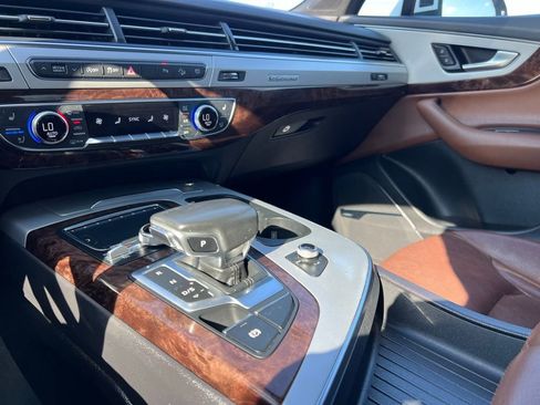 Used 2019 Audi Q7 2.0T Premium Plus w/ Premium Plus Package image 53