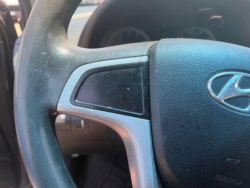 Used 2014 Hyundai Accent GS FWD image 16