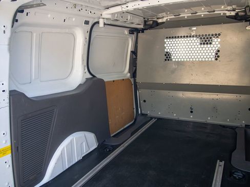 Used 2019 Ford Transit Connect XL FWD image 30