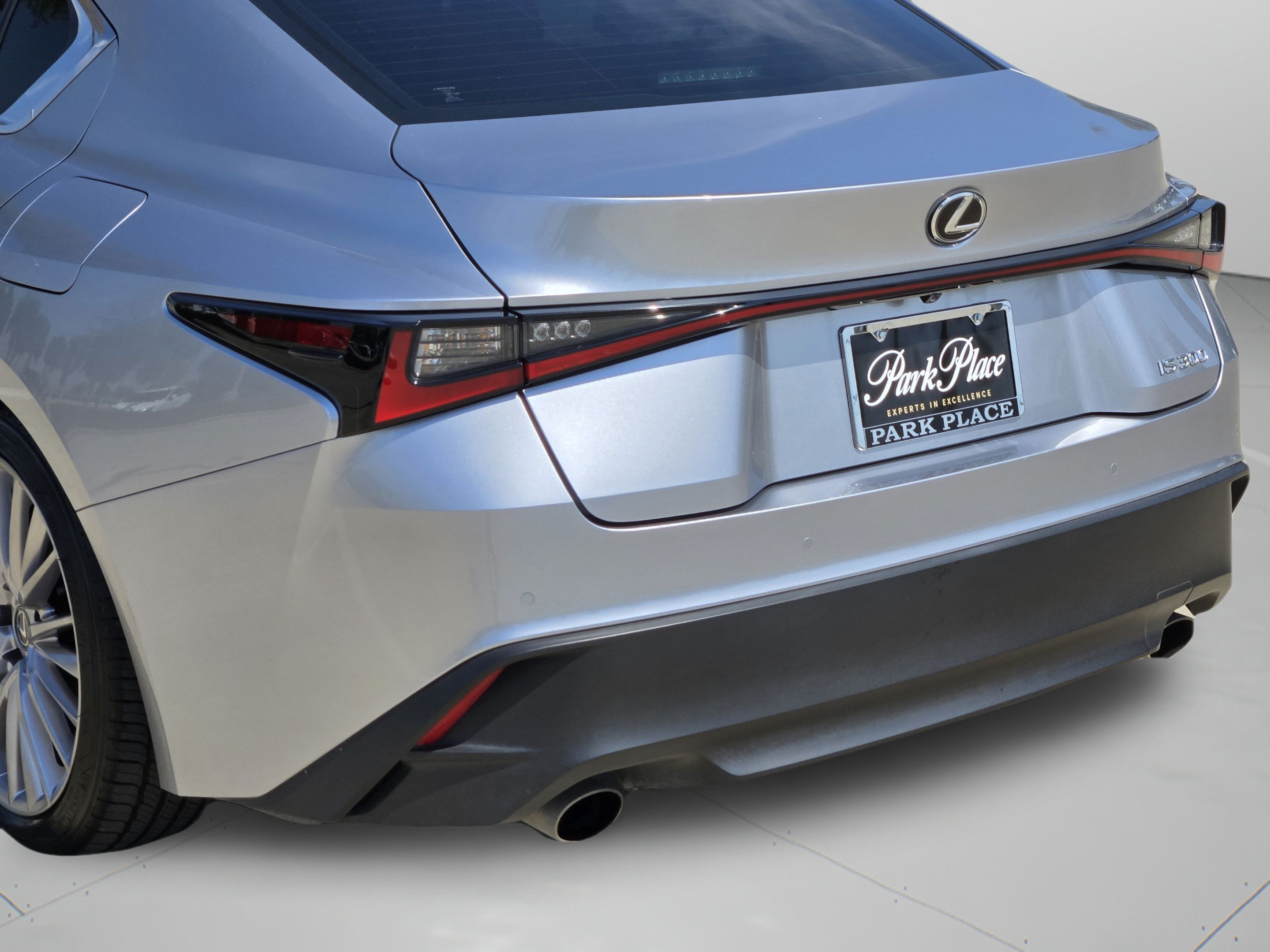 Used 2023 Lexus IS 300 w/ Premium Package RWD image 38