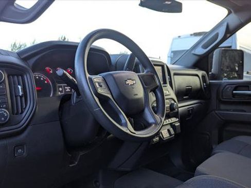 Used 2023 Chevrolet Silverado 2500 Custom w/ Custom Convenience Package image 24