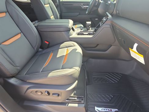 New 2026 GMC Sierra 1500 AT4 AWD/4WD image 10