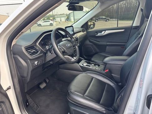 Certified 2022 Ford Escape SEL AWD/4WD image 15