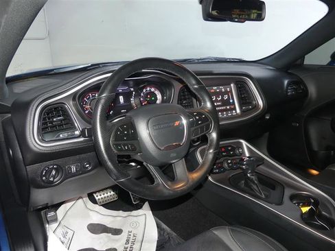 Used 2020 Dodge Challenger SXT w/ Plus Package image 23