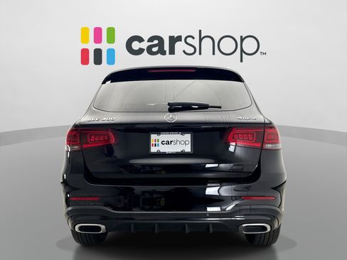 Used 2021 Mercedes-Benz GLC 300 4MATIC image 4