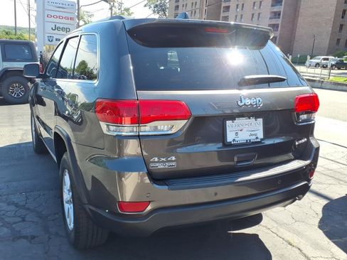 Used 2018 Jeep Grand Cherokee Laredo AWD/4WD image 7