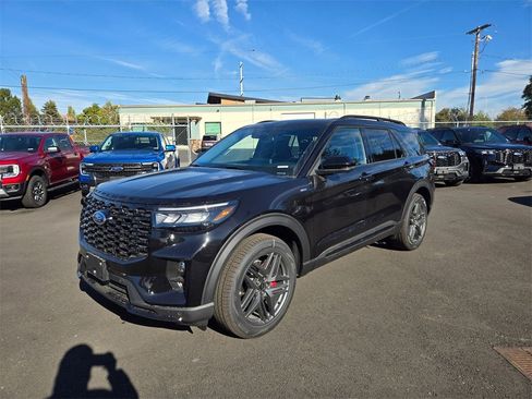 New 2025 Ford Explorer ST-Line w/ Premium Package image 1