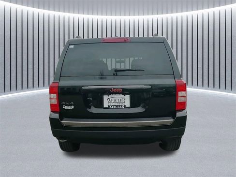 Used 2016 Jeep Patriot 75th Anniversary w/ Power Value Group image 10