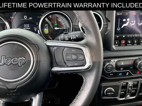 Used 2023 Jeep Wrangler Unlimited Sahara AWD/4WD image 27