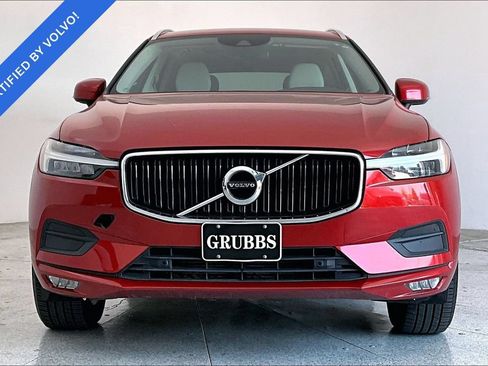 Used 2021 Volvo XC60 T6 Momentum AWD/4WD image 3